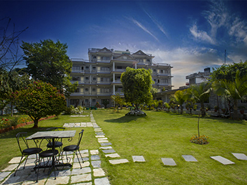 Hotel Crown Himalayas